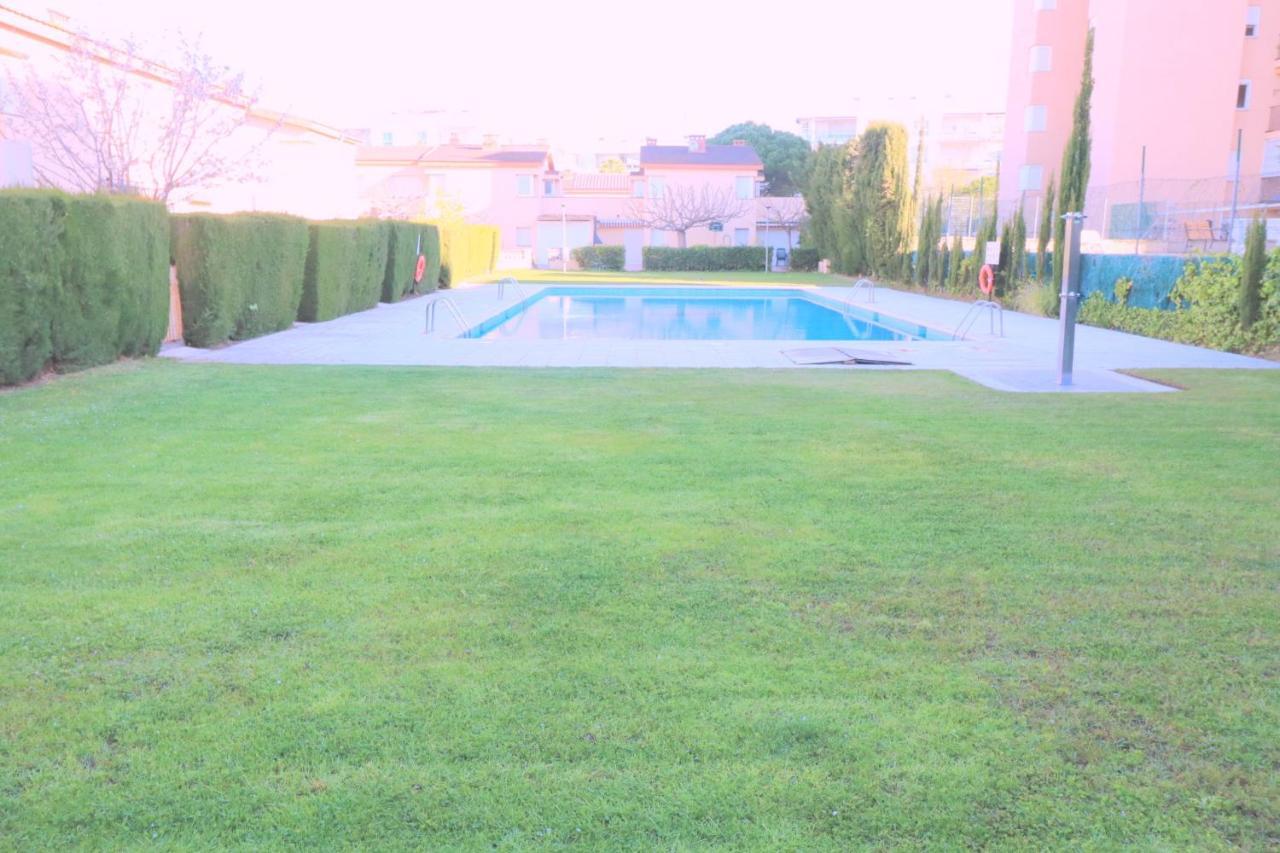 Villa Port Estrella 24 Rosas Exterior foto