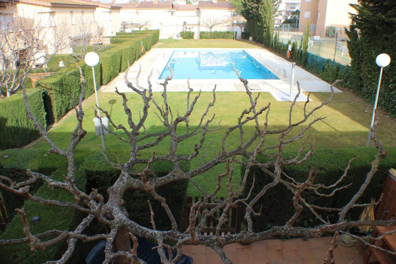 Villa Port Estrella 24 Rosas Exterior foto